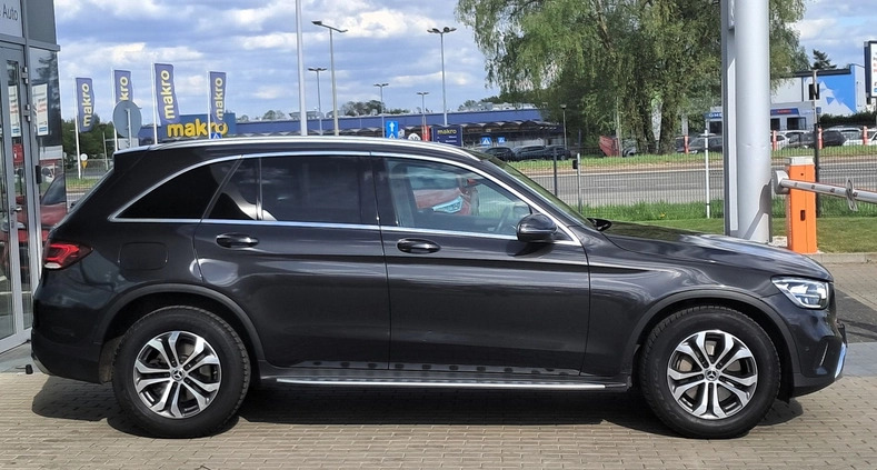 Mercedes-Benz GLC cena 146900 przebieg: 141210, rok produkcji 2019 z Międzylesie małe 154